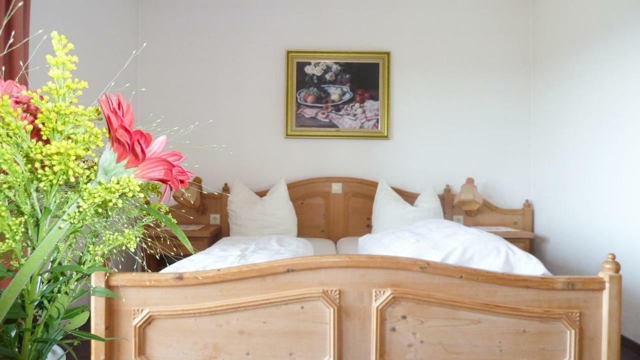 Gasthof Adler Guettingen Guttingen 外观 照片
